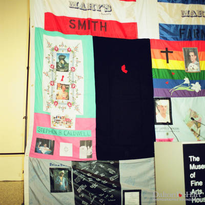Aids Quilt Display with Tree of Remembrance <br><small>Nov. 30, 1999</small>