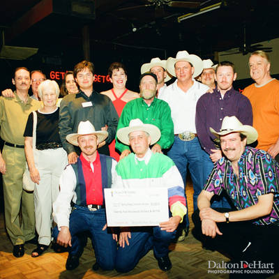 Lean on Me Foundation Presents Check to Bering Foundation <br><small>May 13, 2000</small>
