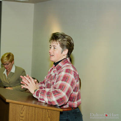 Mayor Brown at Hollyfield Foundation <br><small>Feb. 10, 2001</small>