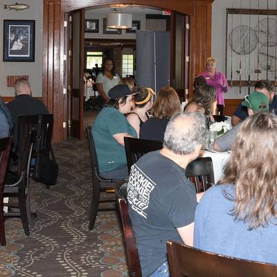 Greater Houston Lgbtq Chamber Meet & Eat At Landry'S In The Woodland <br><small>May 5, 2023</small>