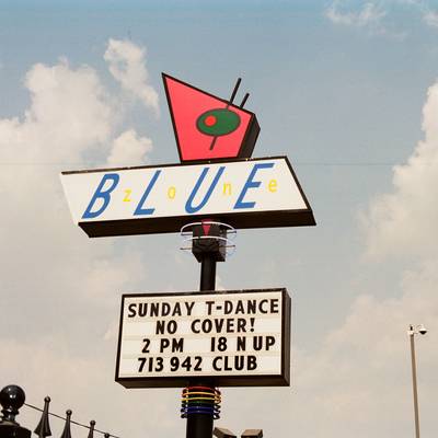 Blue Zone <br><small>Aug. 5, 2001</small>