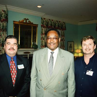 EPAH Dinner Meeting with Mayor Brown, Chris Bell, Annise Parker <br><small>Oct. 16, 2001</small>