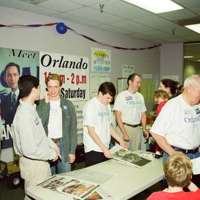 Orlando Sanches Announces Paul Bettencourt Support <br><small>Nov. 17, 2001</small>