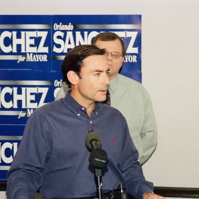 Orlando Sanches Announces Paul Bettencourt Support <br><small>Nov. 17, 2001</small>
