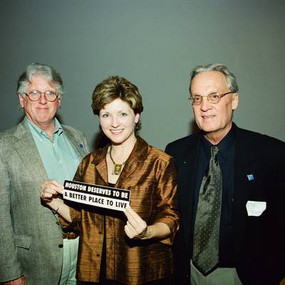 Claudia Williamson Fundraiser <br><small>Nov. 26, 2001</small>