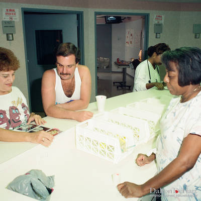 EPAH serves lunch at Park Plaza <br><small>Nov. 28, 1991</small>