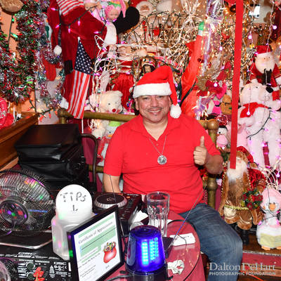 Red Ribbon Toy Drive 2018 - Toy Drive For Thomas Street Clinic 2018 At Riva'S Italian Restaurant  <br><small>Dec. 5, 2018</small>
